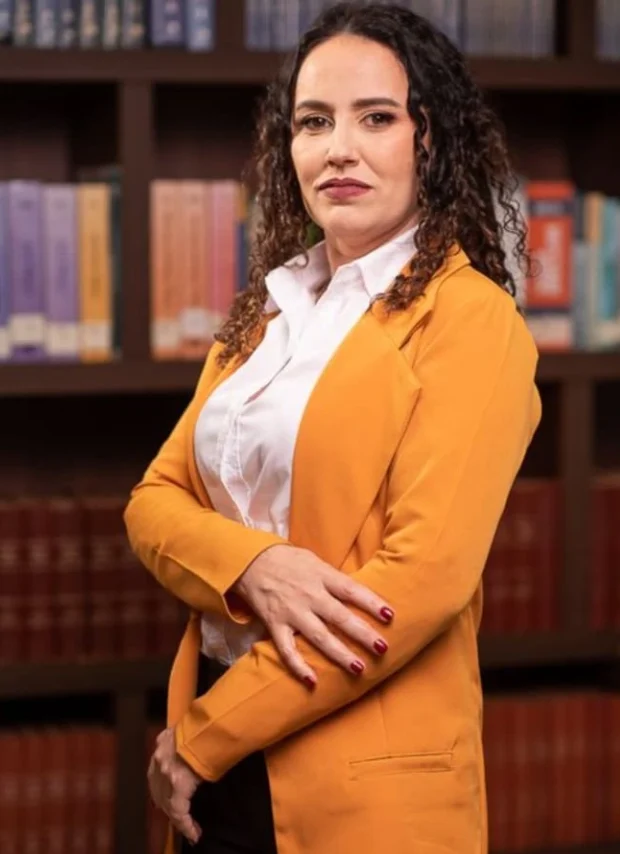 Dra. Neire Vany, advogada criminalista e previdenciária em Jataí-GO